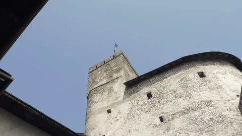Medieval castle on hill Vidéo 101282292