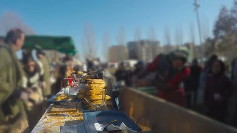 Medieval Dressed Cooks Preparing Subs Sandwiches for a big Crowd Vídeo Stock 98984185
