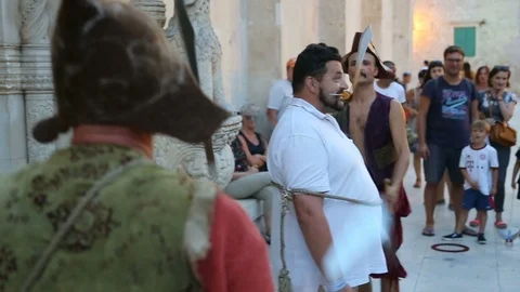 Medieval jugglers Stock-Footage 95396874