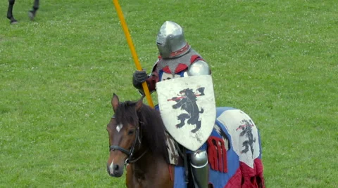 Medieval knight on horseback. Video stock 58741246
