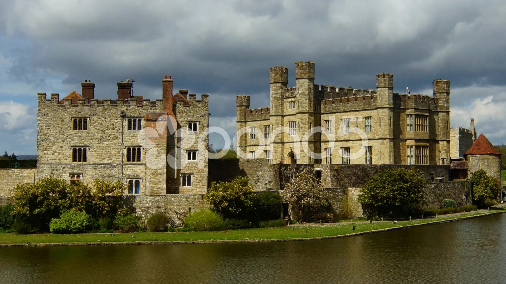 Medieval Leeds Castle In Kent England On River Len #3 | Leeds 