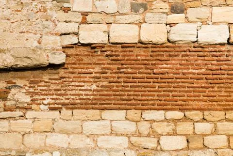 Medieval wall from an ancient fortress Foto stock