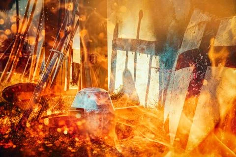 Medieval weapons on fire background. Foto stock