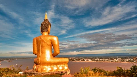 Meditating buddha time lapse seamless loop Vídeos de archivo 100051906