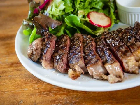 Medium Rare Steak 1 库存照片