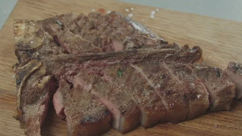 A medium rare steak horizontal pan. Stock Footage 92016125