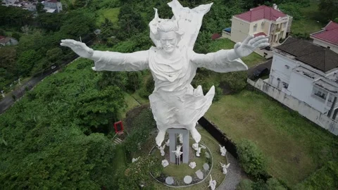 Medium Shot of Jesus Blessing Statue in Manado Video stock 222003920