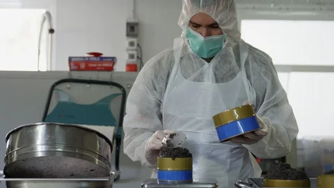 Medium Shot, Lockdown, 20 Seconds Or Greater, Indoors, Day, Working, Hygiene, Stock Footage 94389167