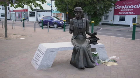 Medium shot of statue of the Emily Wilding Davison, an English suffragette 库存影片 158368706