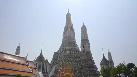 A Medium Shot of Wat Arun Ratchawararam Ratchaworamahawihan, Thailand Stock Footage 234590334