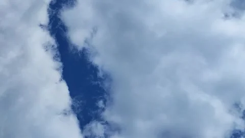 Medium slow timelapse of a amazing cloudy sky Stockbeeldmateriaal 250241563