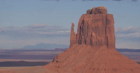 Medium of the South Mitten rock formation in Monument Valley, Arizona Stock-Footage 303411080