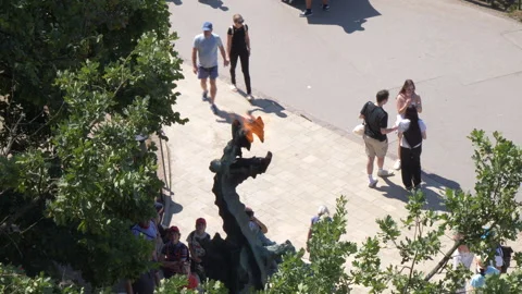 Medium of the Wawel Dragon spitting fire outside the Castle in Krakow, Poland Stock-Footage 285122187