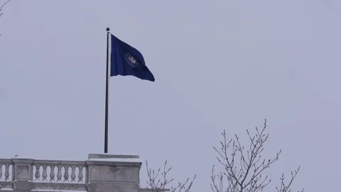 Medium Wide Shot Of Utah Flag on the Utah Capitol Building 스톡 동영상 86750283