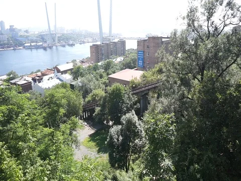 Meeting funiculars Vídeo Stock 79086309