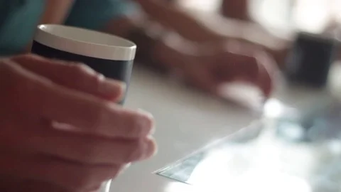 Meeting - Hands 動画素材 76720088