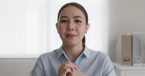 Meeting video camera call talk in virtual personal financial advisor. 스톡 동영상 162109749