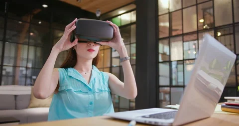 Meeting with VR glasses Stock Footage 171664430