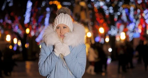Meeting, waiting, date Stock Footage 100733247