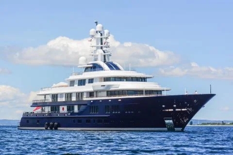 Mega Yacht "Posing" Foto stock