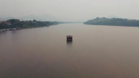 Mekong River in Laos (2) Stock-Footage 313740358