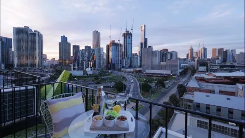 MEL Timelapse 動画素材 303684685