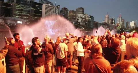 Melbourne riverfront Christmas light show December 2025 Vídeo Stock 332160604