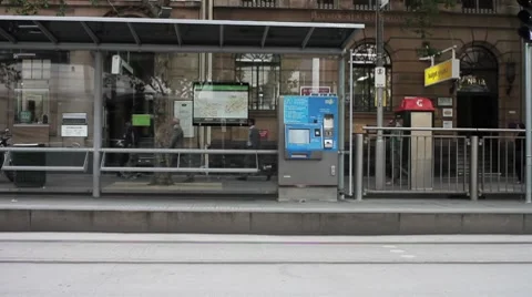 Melbourne Tram Stop Video stock 8357893