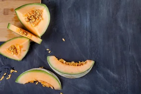 Melon on cutting board Foto stock