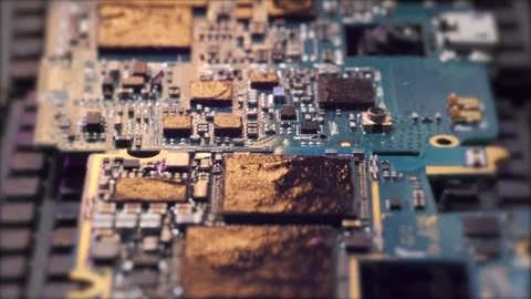 Melted microchips surface tracking close up Stock Footage 271369544