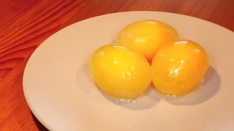 Melting frozen eggs Stock Footage 47201514