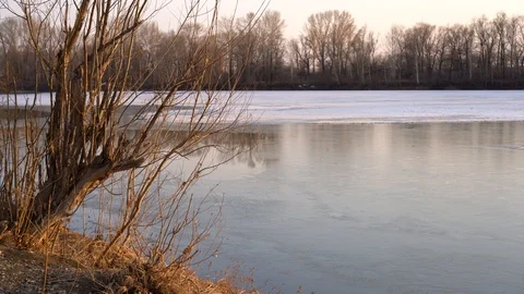 Melting ice on the river in the spring Video stock 88676189