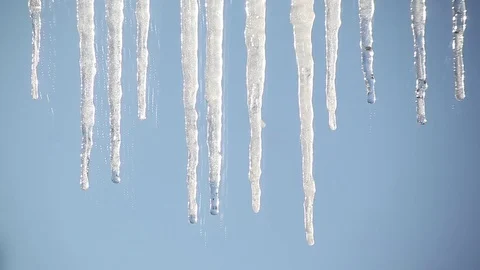 Melting icicles Stock-Footage 72228519