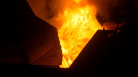 Melting metal in the foundry. Stock Footage 109284088