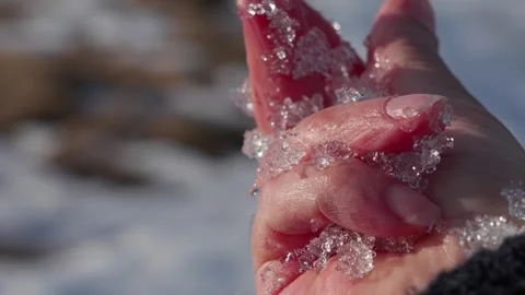 Melting snow Video stock 332890858