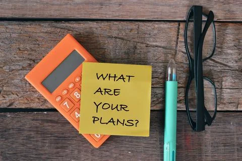 Memo note written with question WHAT ARE YOUR PLAN? 스톡 사진