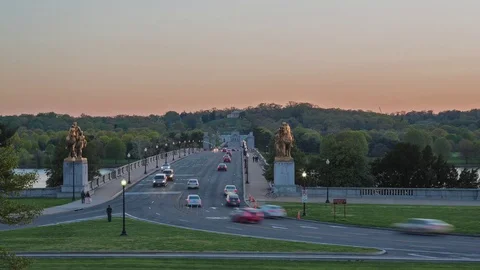 Memorial Bridge timelapse evening Stock Footage 82390174