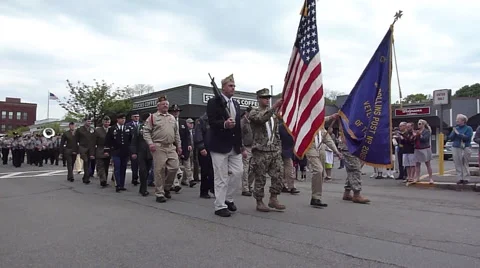 Memorial Day Parade - Veterans Marching 스톡 동영상 42907162