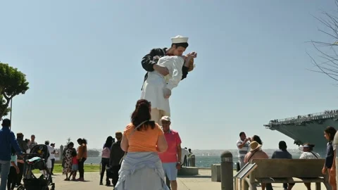 Memorial Day at the Unconditional Surrender or Embracing Peace statue Stock Footage 196113385