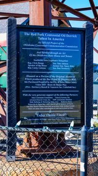 Memorial plaque dedicated to the centennial of the Red Fork Oil Derrick, lo.. Stock Photos