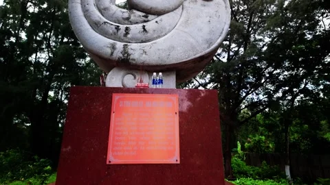Memorial plaque for Thanh Hai Performing Arts Troupe in Vinh Long, Vietnam 動画素材 347135522