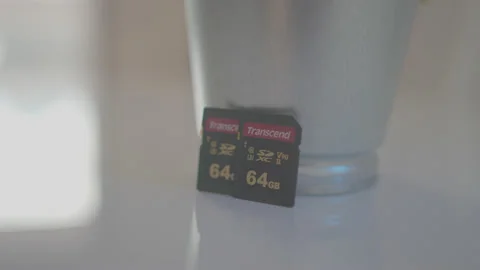 Memory Cards slow movement Stockbeeldmateriaal 199953476