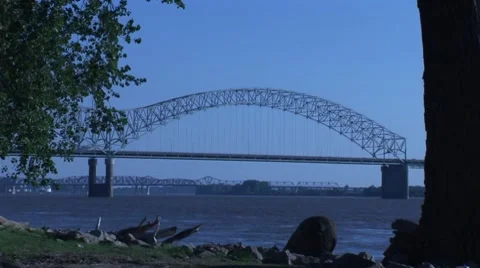 Memphis bridge 1 Stock-Footage 7751820