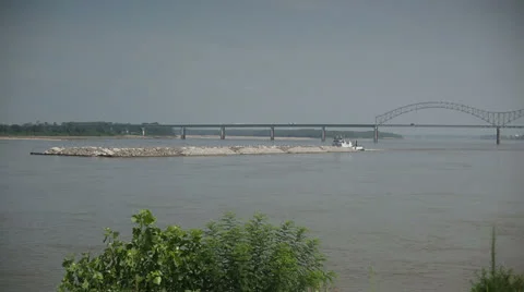 Memphis Bridge + Freight Ship 01 Video stock 27196014