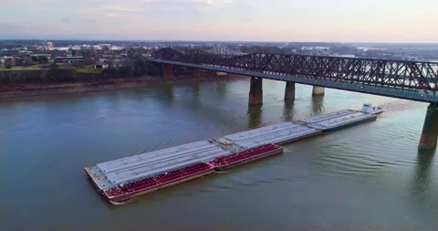 Memphis River Barge Drone Stockbeeldmateriaal 151362993