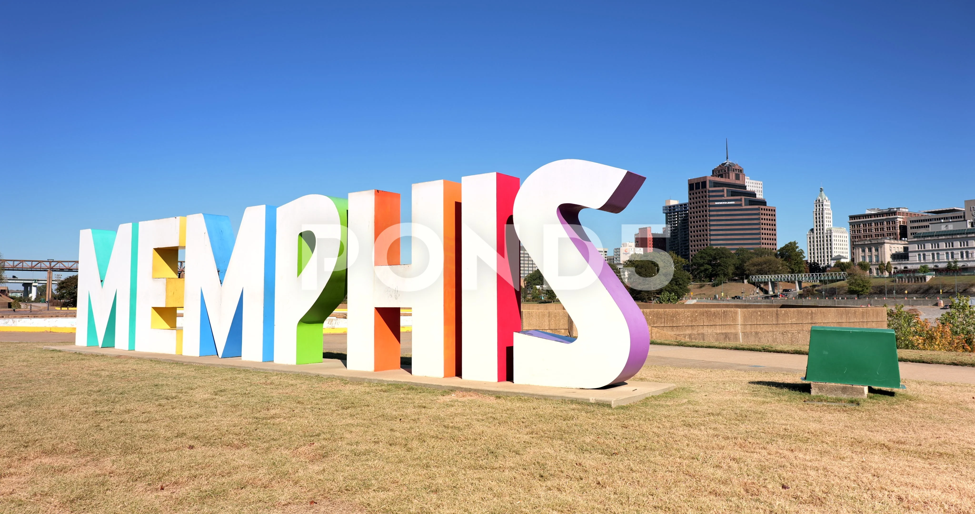 Memphis Tennessee sign downtown city skyline scenic view, image size:4096x2160