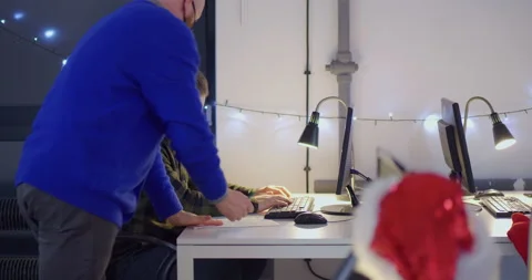 Men in face masks working in open space office Video stock 144268008