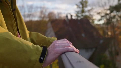 Men leaning against a railing Stock-Footage 320557166