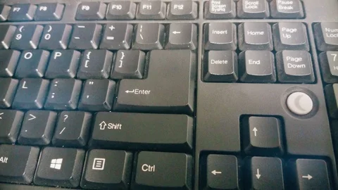 Men press enter button on computer keyboard Vídeo Stock 86422690