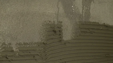 Men put putty on wall Видео 72704150